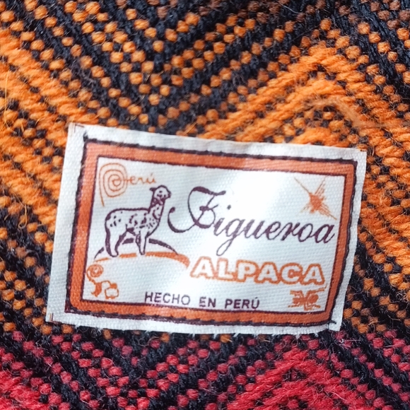 Alpaca Chevron Patterned Shawl with Fringe Made In Peru - Picture 4 of 4